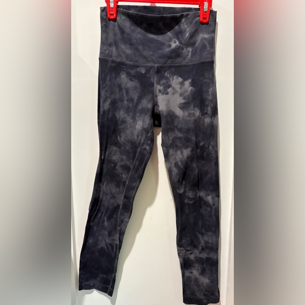 Lululemon Capri High-Rise Calf length Size 4